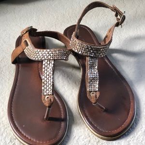 Aldo size 7 gold and brown leather Sandals